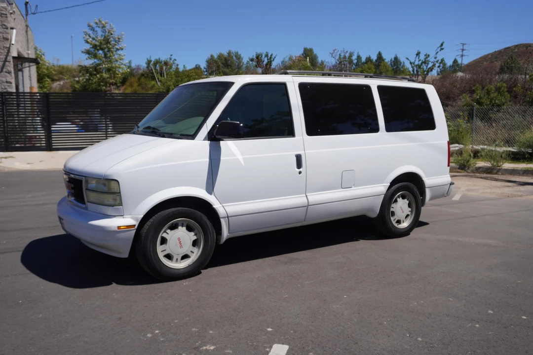 2003 GMC Savana - Image 20 of 31