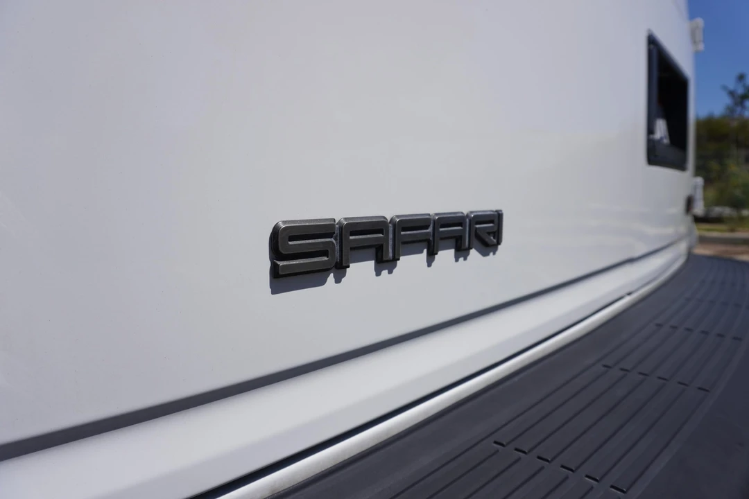 2003 GMC Savana - Image 28 of 31