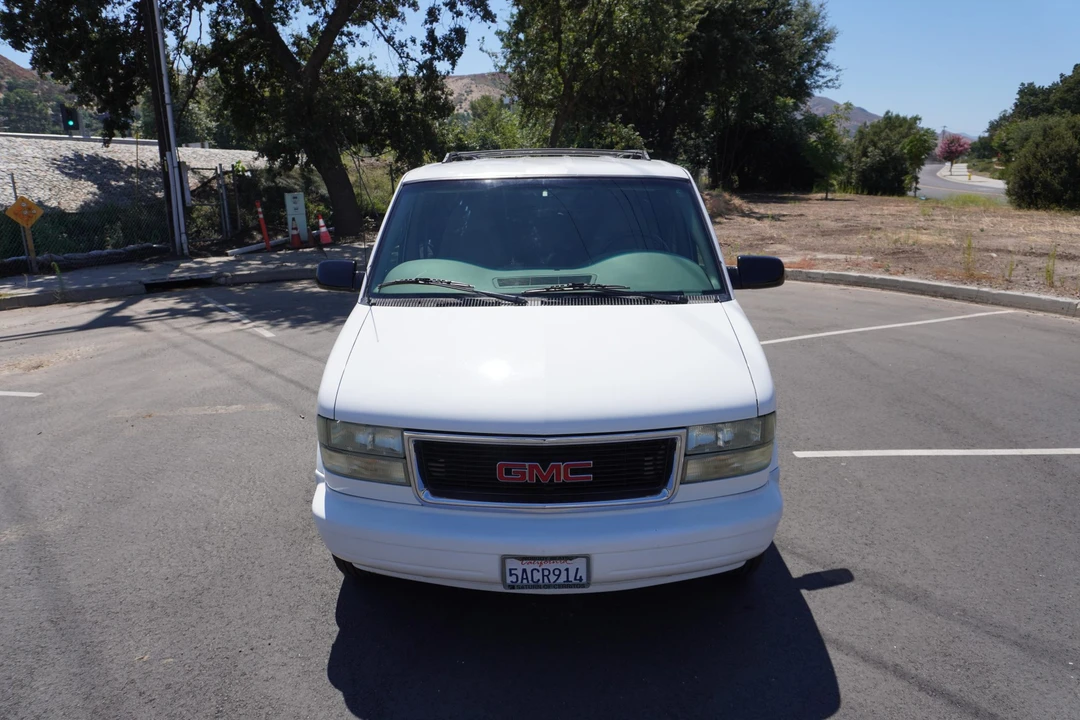 2003 GMC Savana - Image 4 of 31