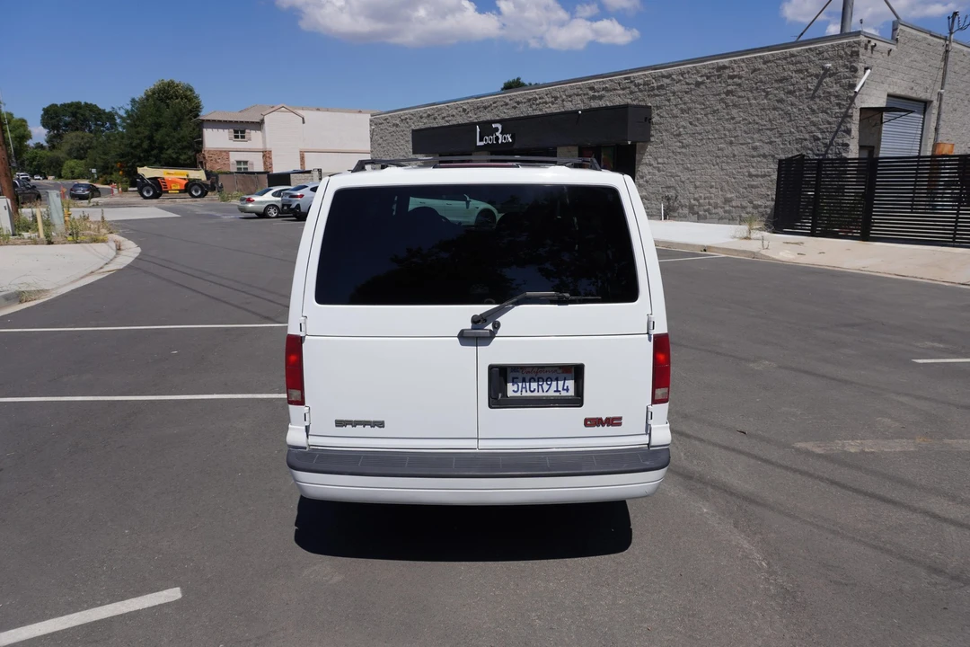 2003 GMC Savana - Image 14 of 31