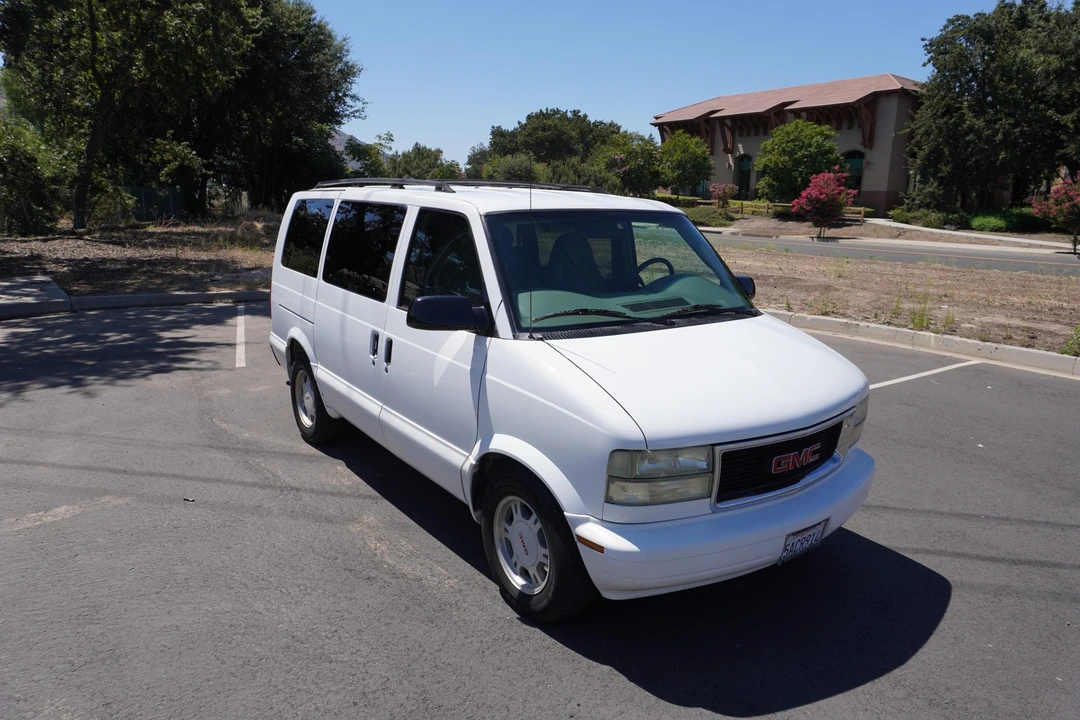2003 GMC Savana - Image 6 of 31