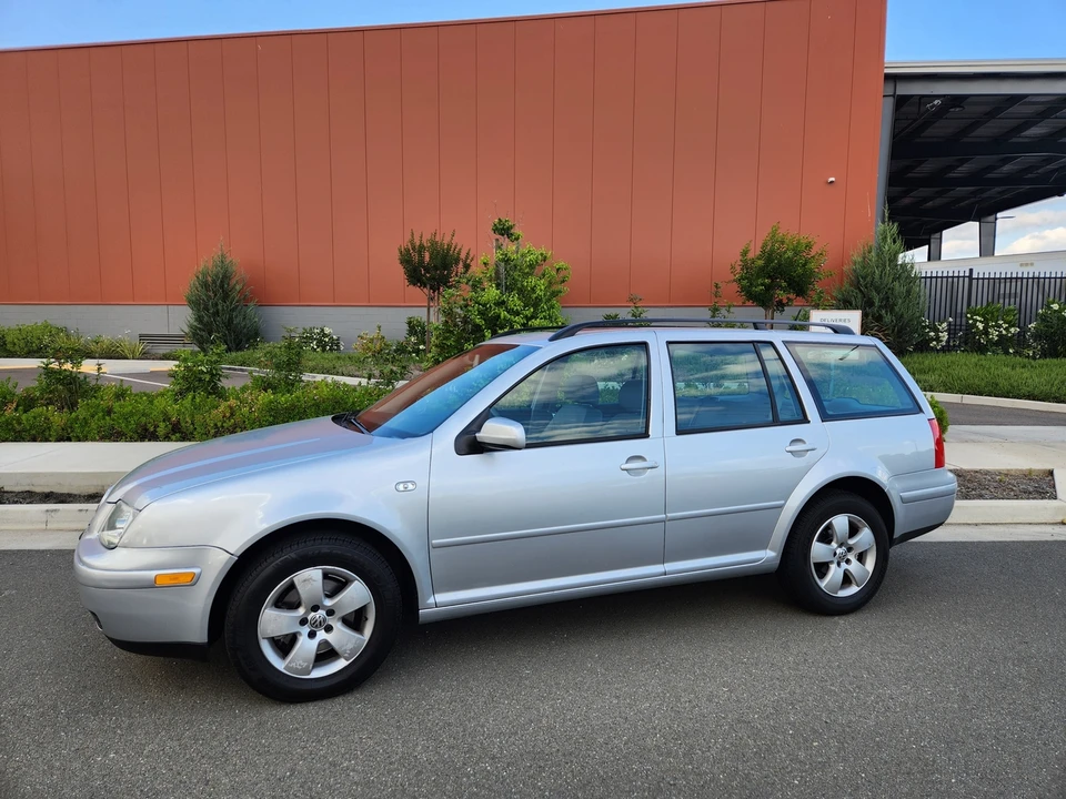 2003 Volkswagen A4 Jetta - Image 2 of 31