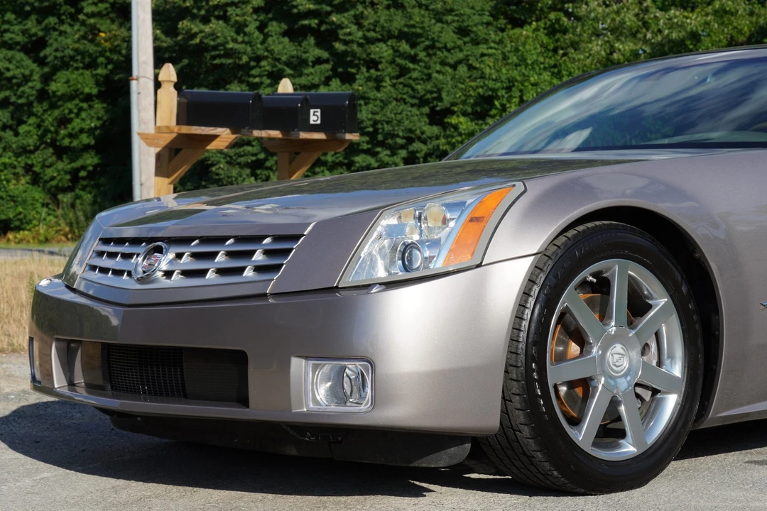 2004 Cadillac XLR - Image 30 of 31