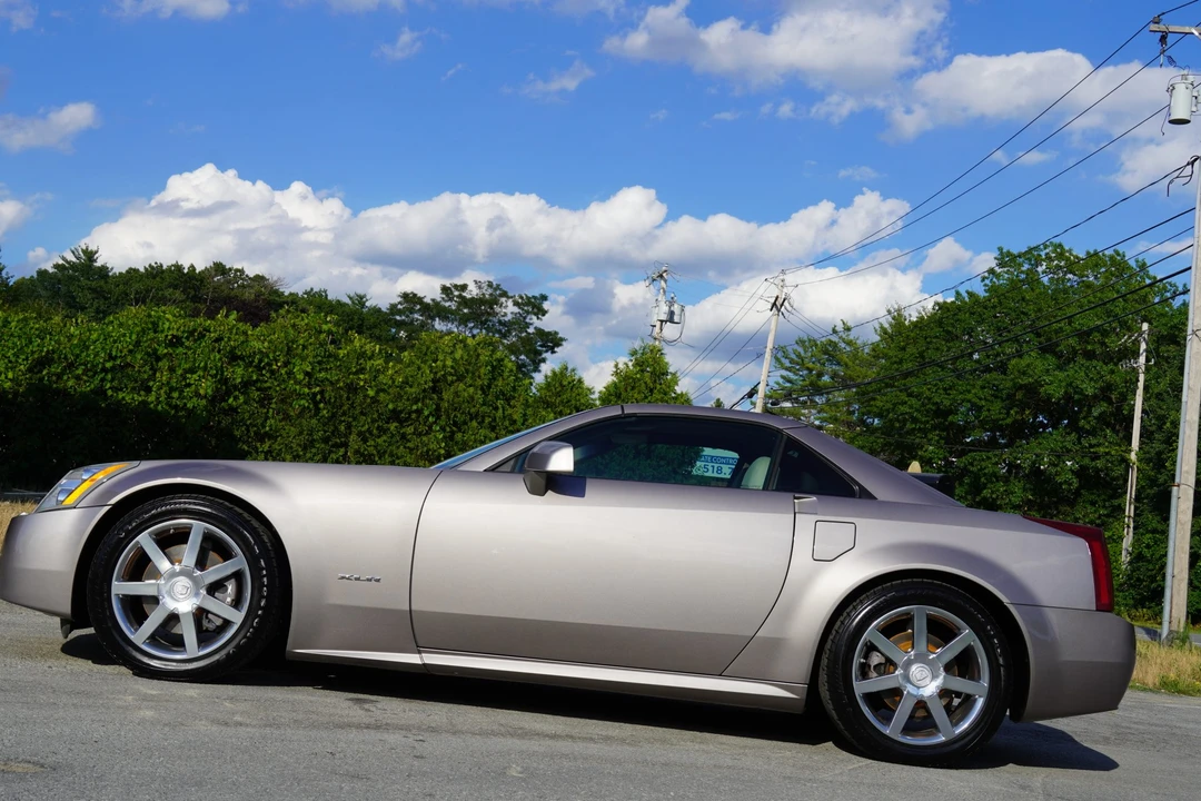 2004 Cadillac XLR - Image 6 of 31