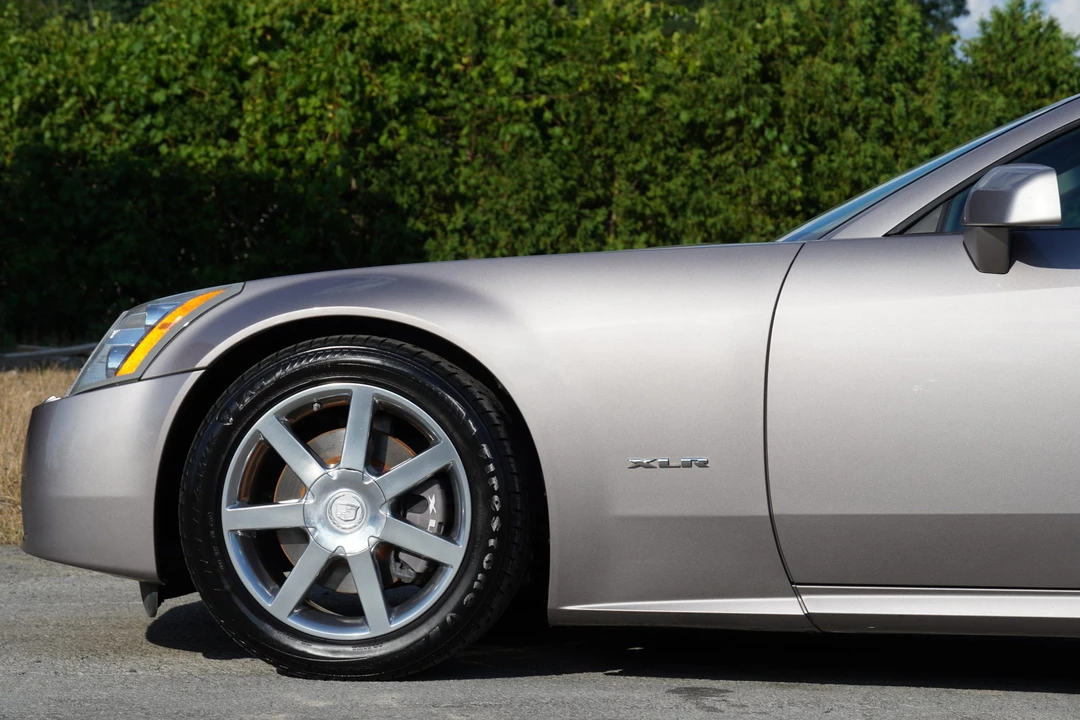 2004 Cadillac XLR - Image 31 of 31