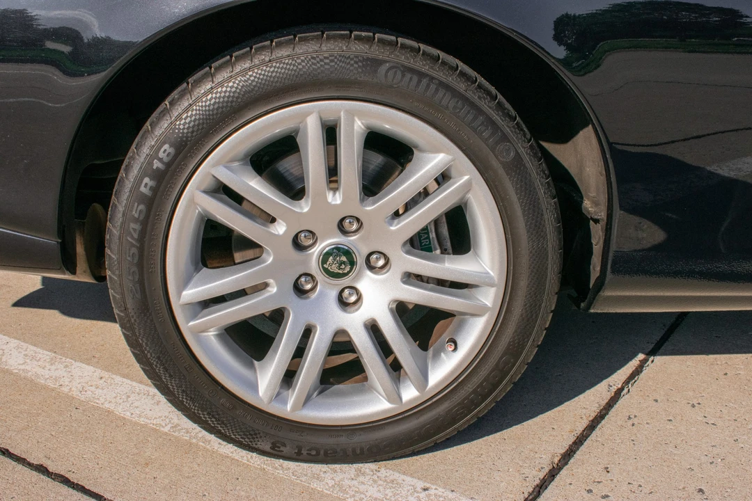 2004 Jaguar X100 XKR - Image 25 of 31