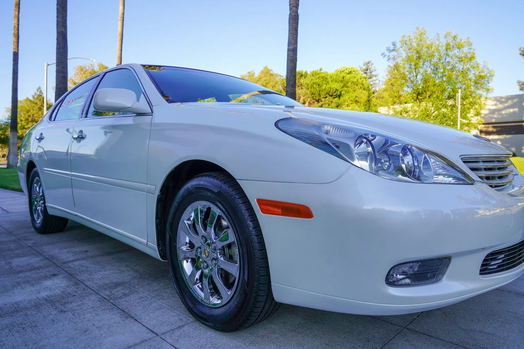 2004 Lexus ES 4th Gen - Image 17 of 31