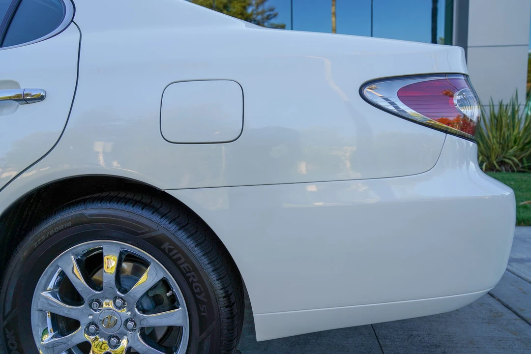 2004 Lexus ES 4th Gen - Image 24 of 31