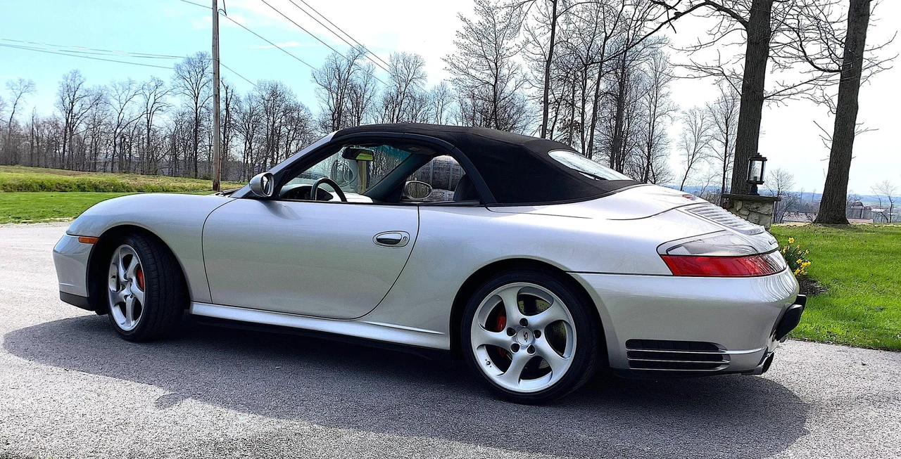 2004 Porsche 996 Carrera 4S - Image 19 of 31
