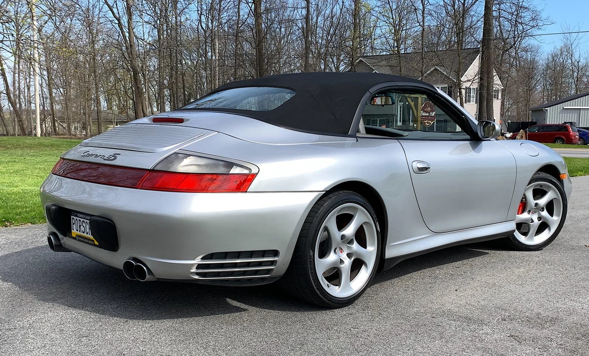 2004 Porsche 996 Carrera 4S - Image 23 of 31