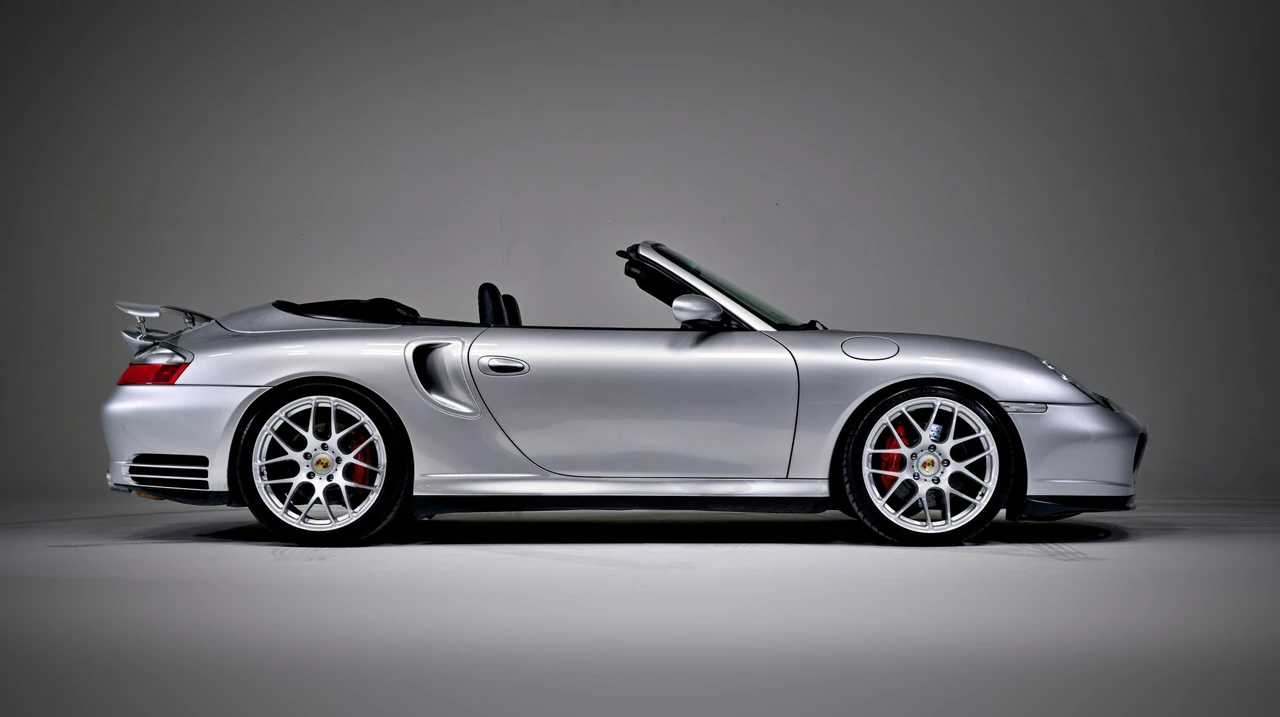 2004 Porsche 996 Turbo - Image 12 of 31