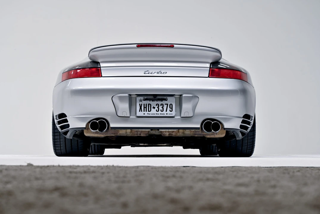 2004 Porsche 996 Turbo - Image 24 of 31