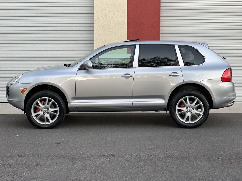 2004 Porsche 955/957 Cayenne Turbo - Image 8 of 31