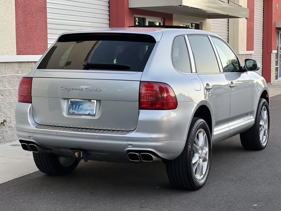 2004 Porsche 955/957 Cayenne Turbo - Image 15 of 31