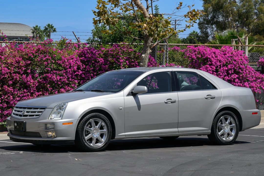 2005 Cadillac STS - Image 5 of 31