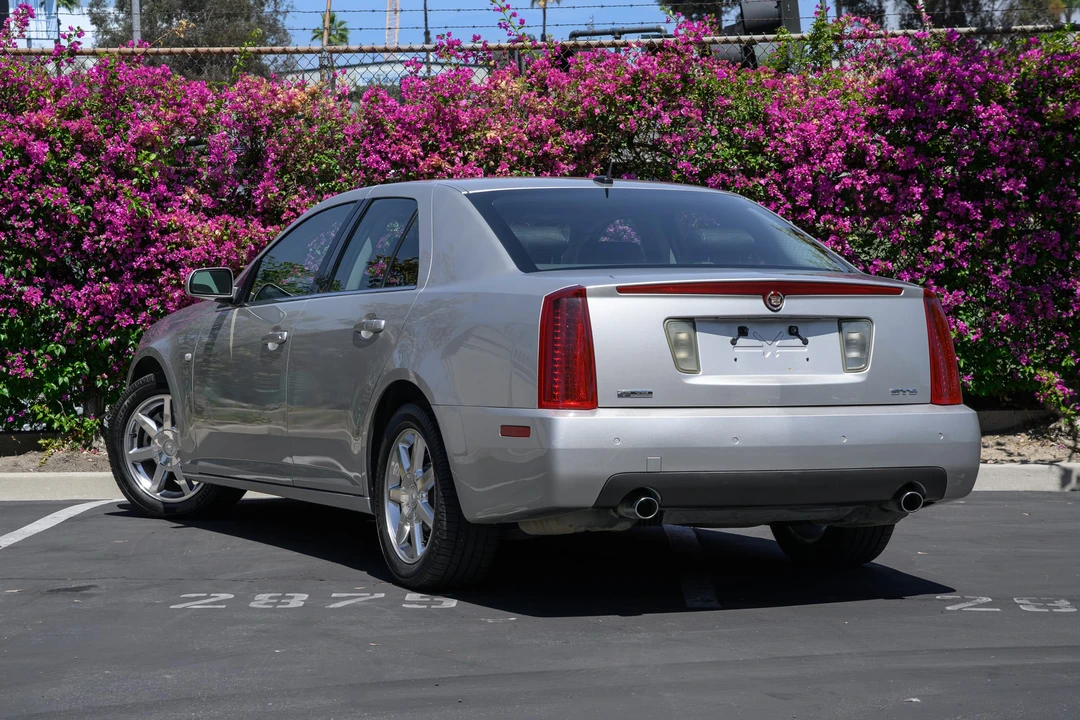 2005 Cadillac STS - Image 22 of 31