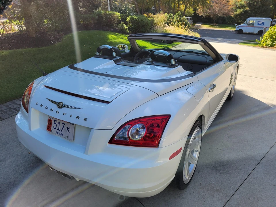 2005 Chrysler Crossfire - Image 21 of 31