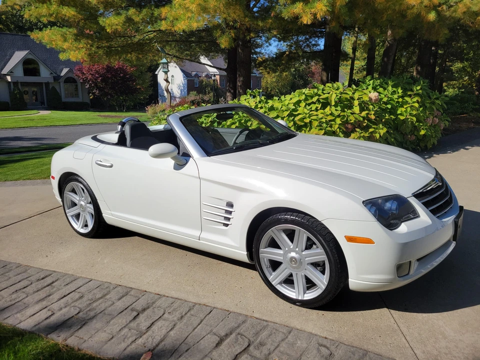 2005 Chrysler Crossfire - Image 15 of 31