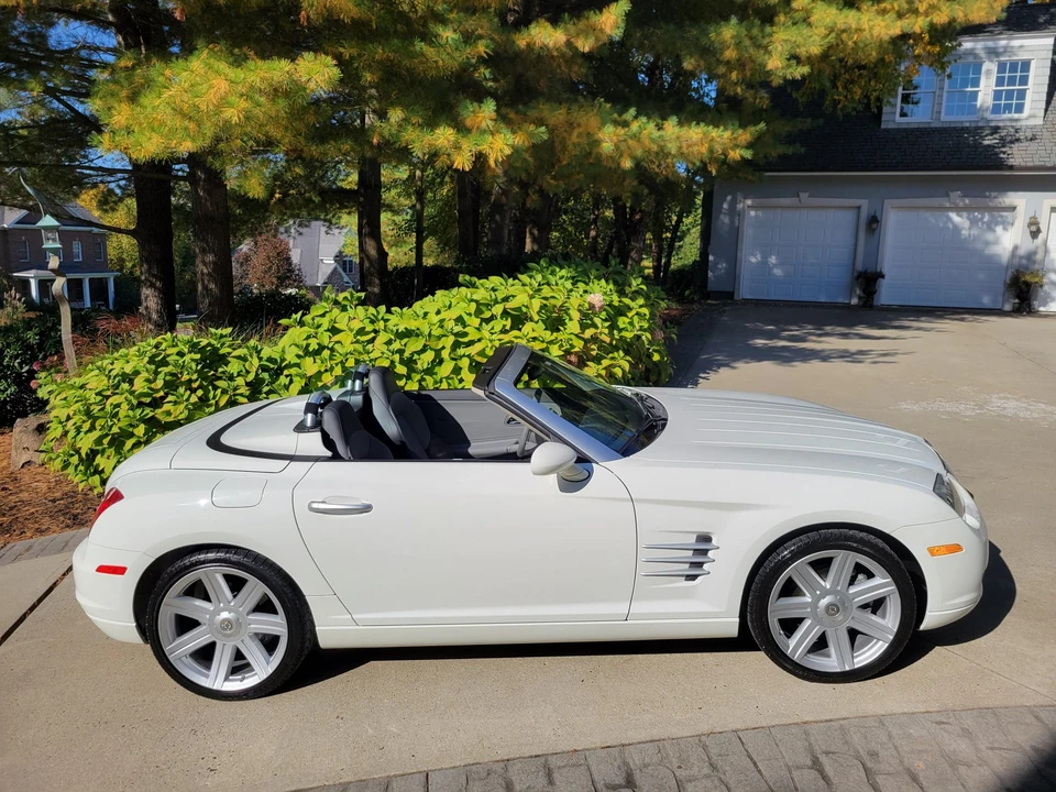 2005 Chrysler Crossfire - Image 16 of 31