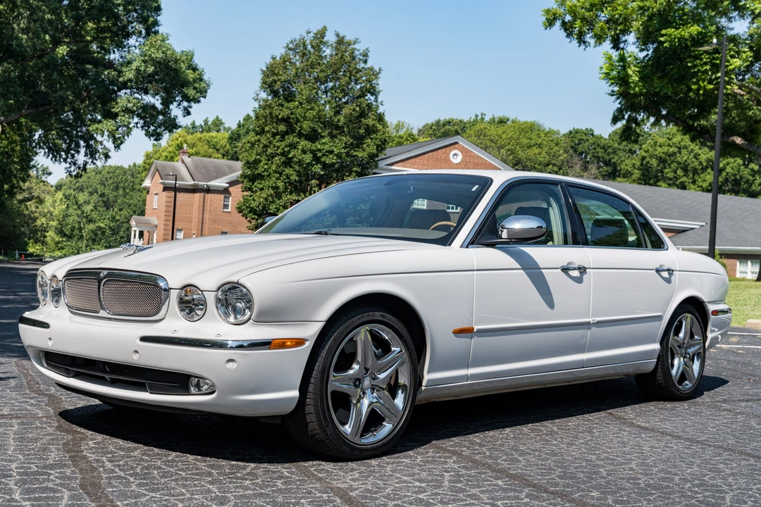 2005 Jaguar X350/X356/X358 XJ - Image 2 of 31