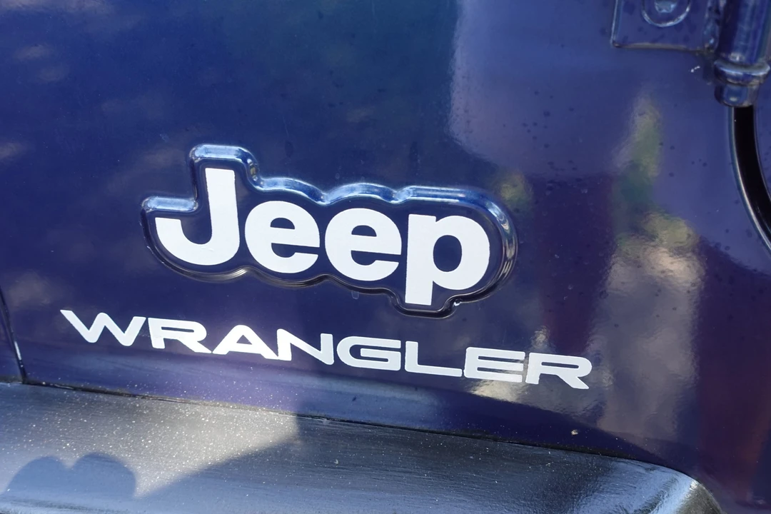 2005 Jeep TJ Wrangler - Image 22 of 31