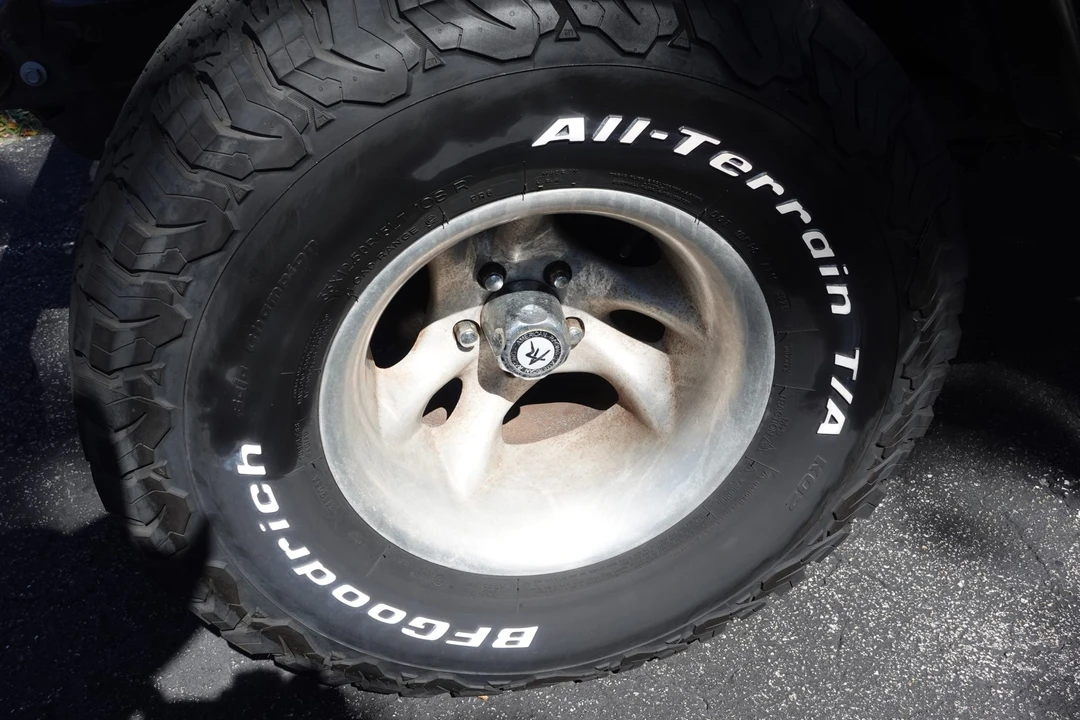 2005 Jeep TJ Wrangler - Image 24 of 31