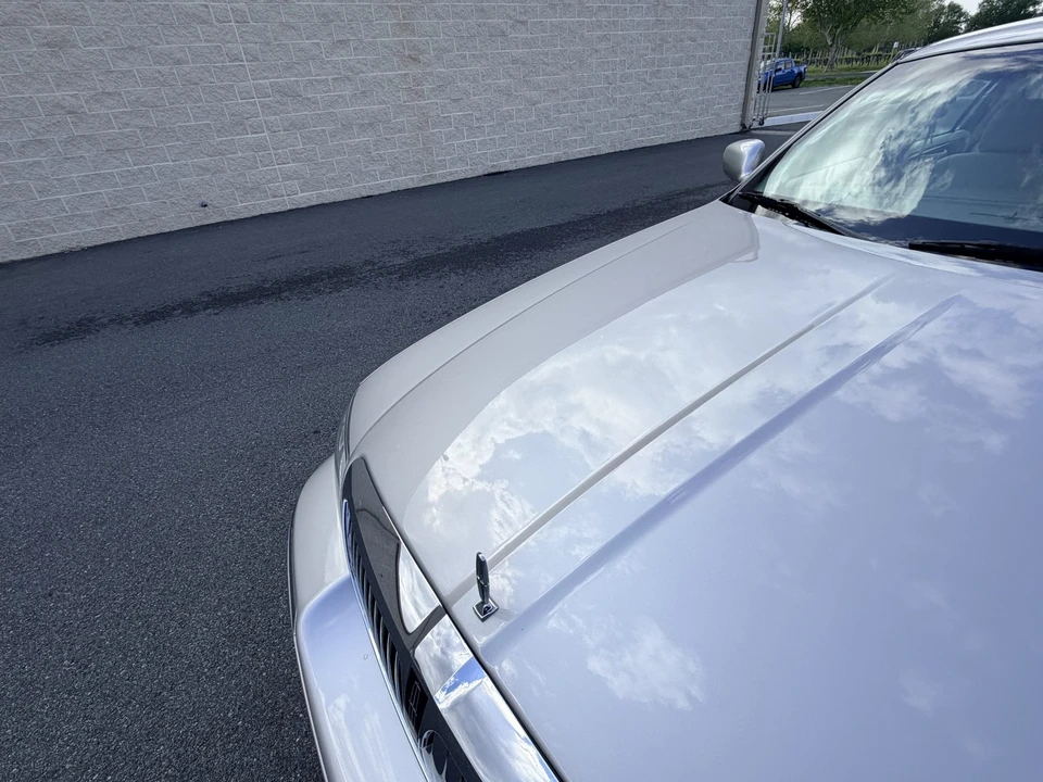 2005 Lincoln Town Car - Image 25 of 31