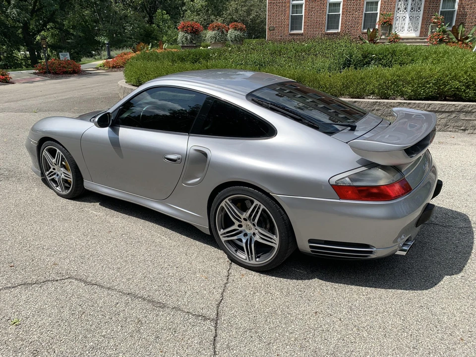 2005 Porsche 996 Turbo - Image 12 of 31