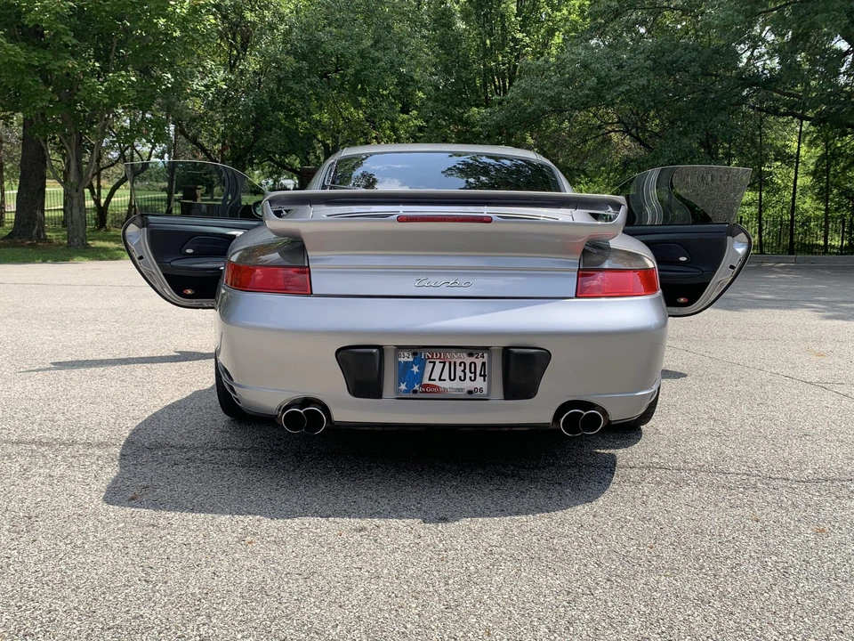 2005 Porsche 996 Turbo - Image 26 of 31