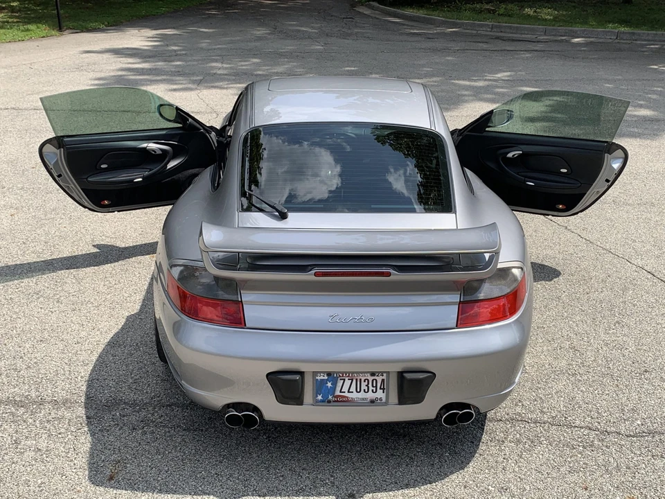 2005 Porsche 996 Turbo - Image 25 of 31