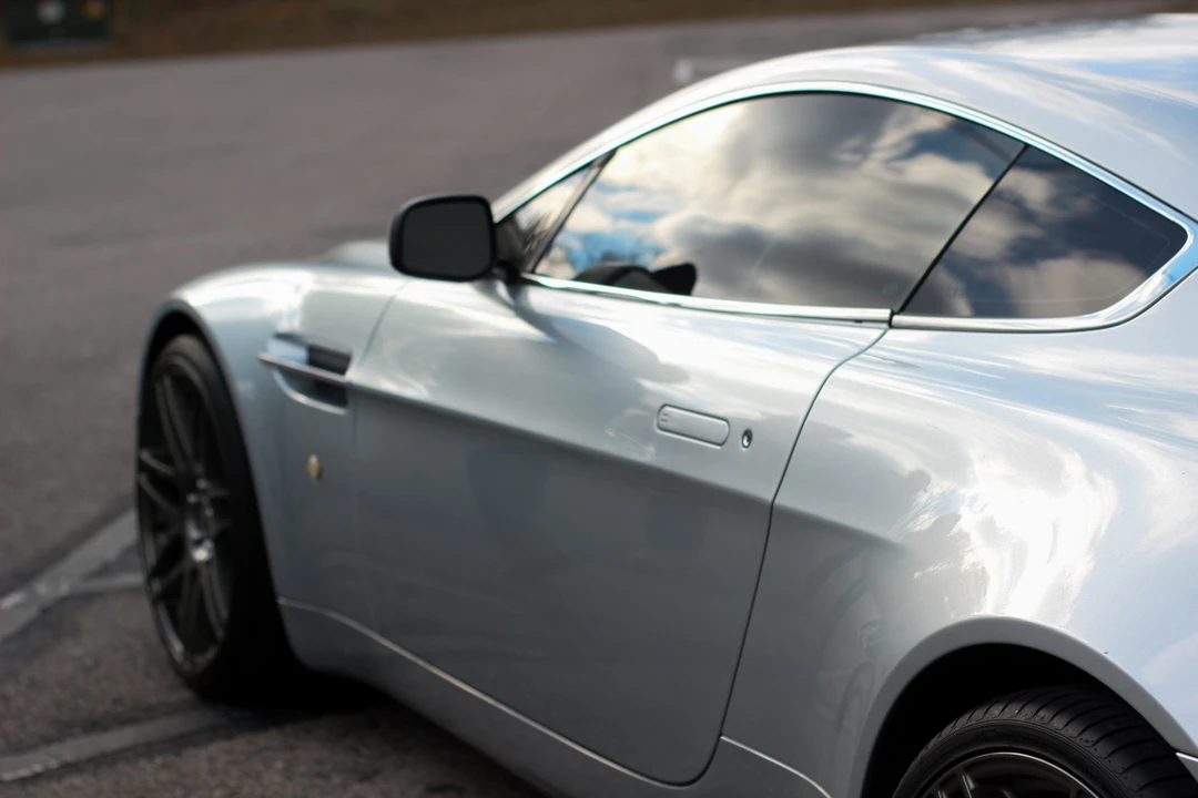 2006 Aston Martin V8 Vantage (2006-2017) - Image 26 of 31