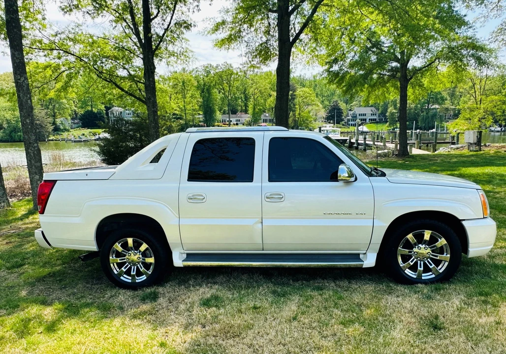 2006 Cadillac Escalade & EXT 2nd Gen - Image 9 of 31