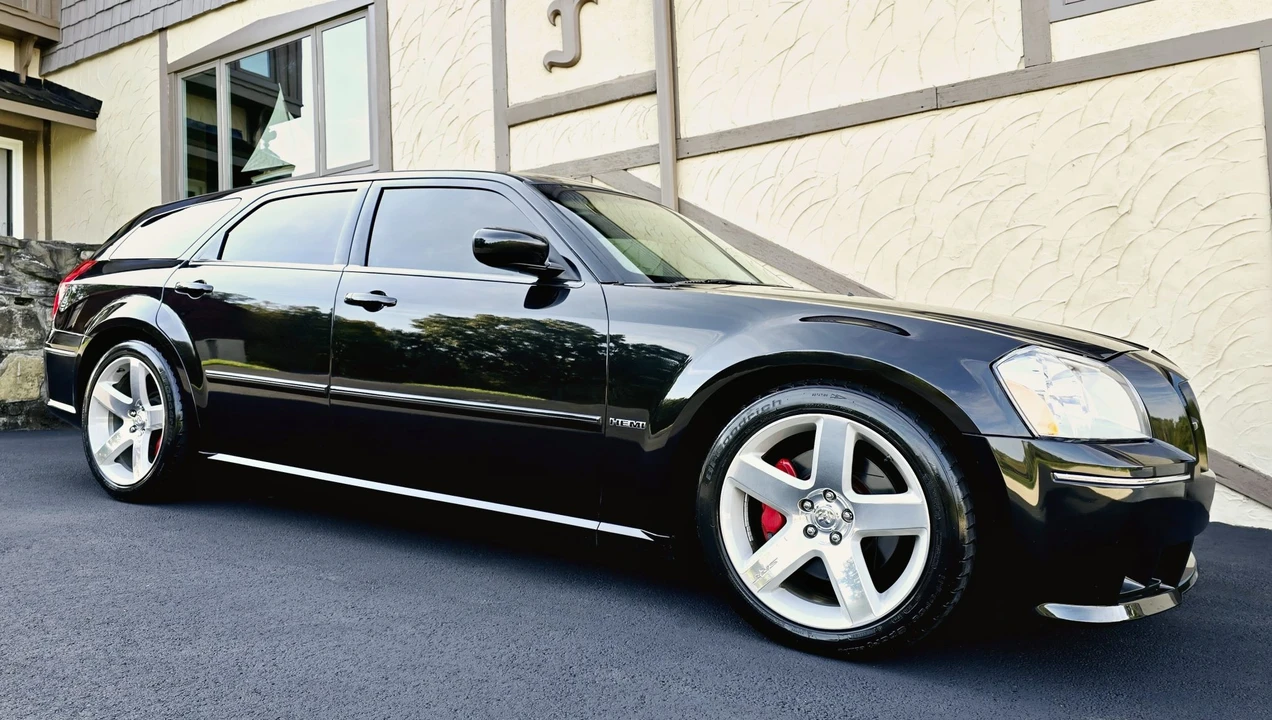 2006 Dodge Magnum SRT8 2nd Gen - Image 16 of 31
