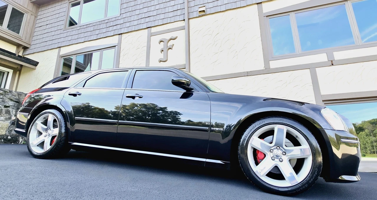 2006 Dodge Magnum SRT8 2nd Gen - Image 15 of 31