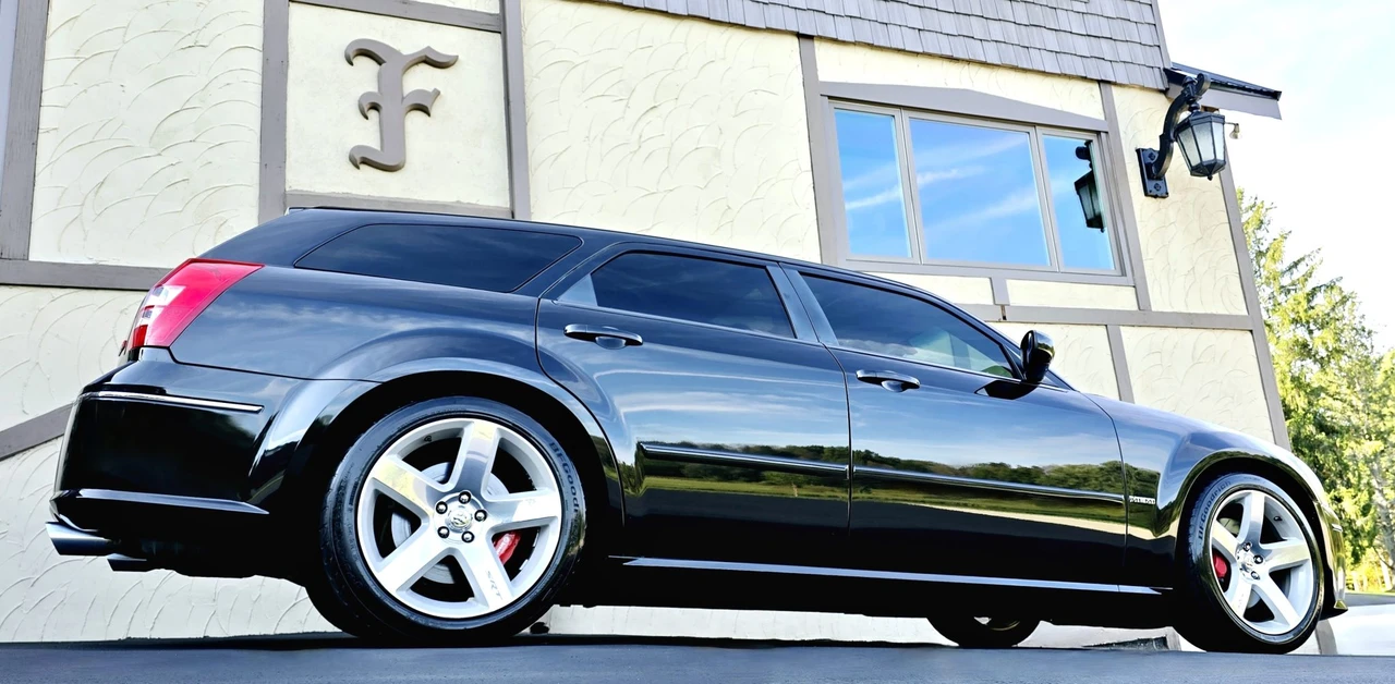 2006 Dodge Magnum SRT8 2nd Gen - Image 12 of 31