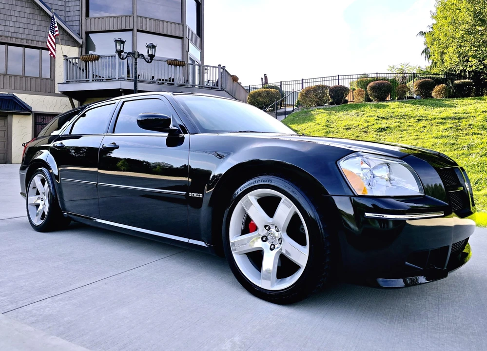 2006 Dodge Magnum SRT8 2nd Gen - Image 18 of 31
