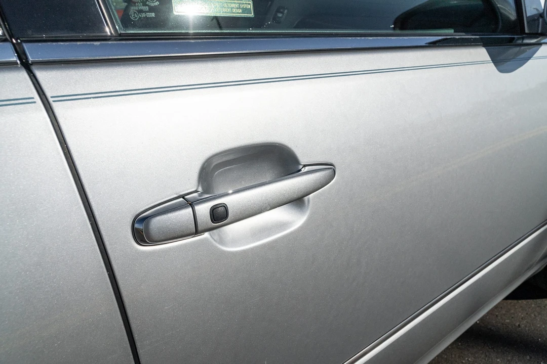 2006 Lexus LS 3rd Gen - Image 22 of 31