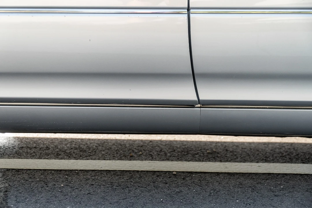 2006 Lexus LS 3rd Gen - Image 8 of 31