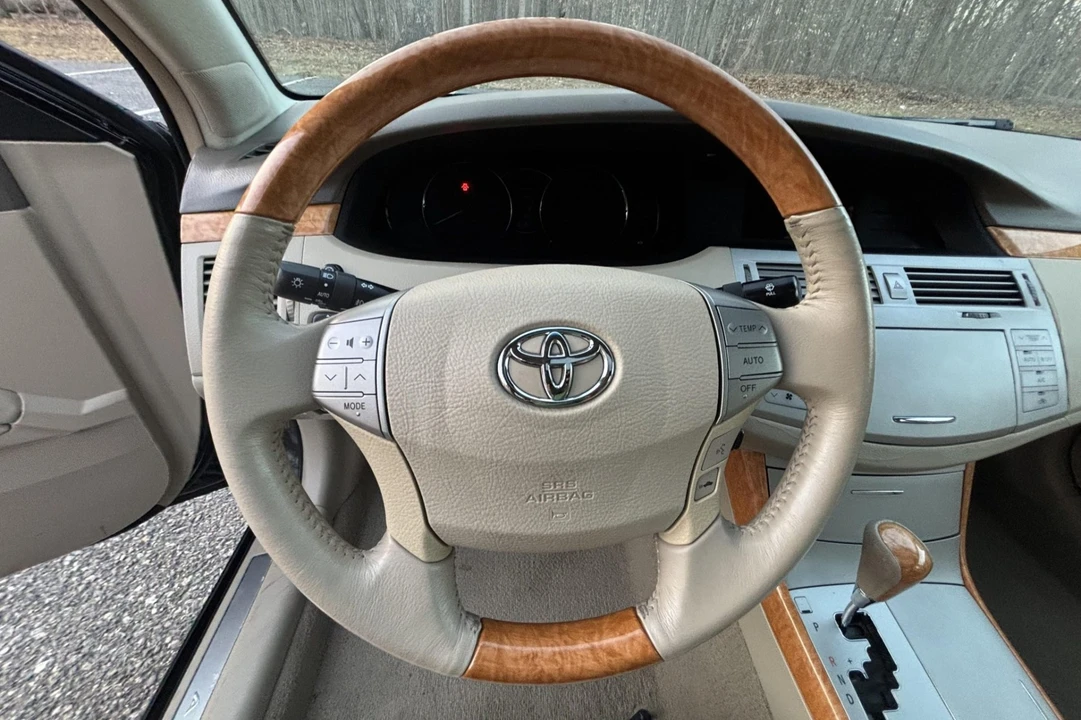 2006 Toyota Avalon 3rd Gen - Image 5 of 7