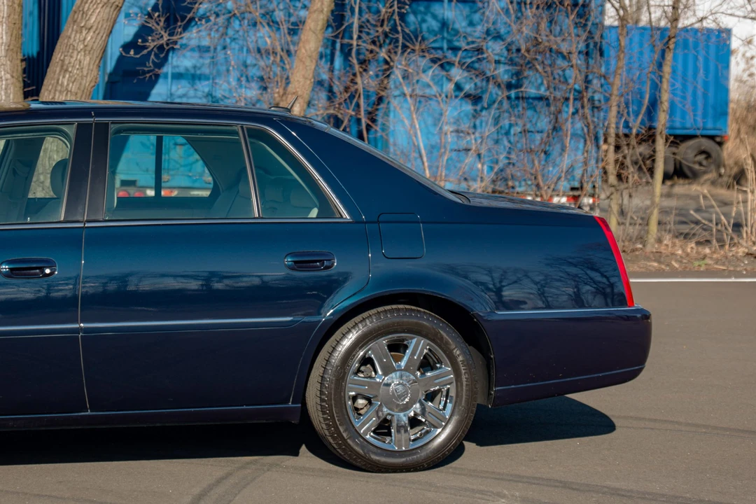 2007 Cadillac DTS - Image 23 of 31