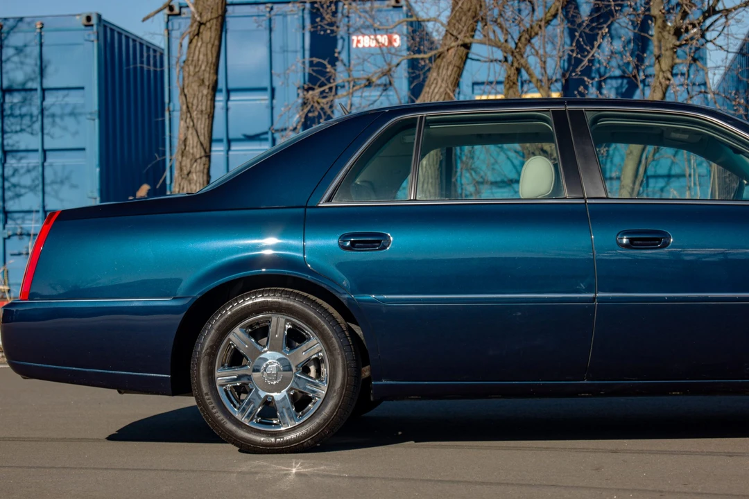 2007 Cadillac DTS - Image 27 of 31