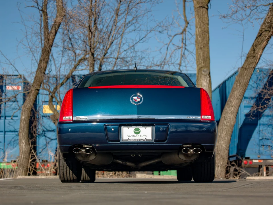 2007 Cadillac DTS - Image 11 of 31