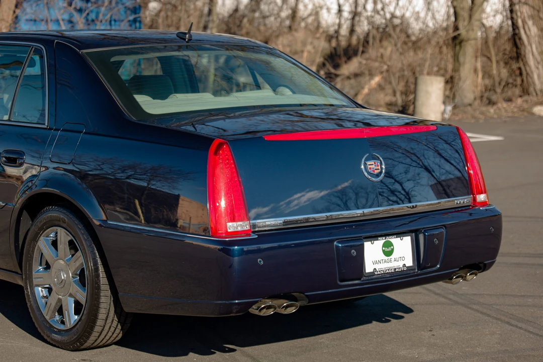 2007 Cadillac DTS - Image 25 of 31