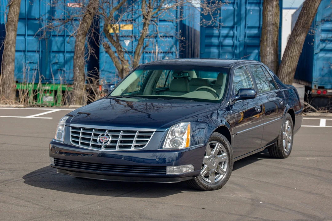 2007 Cadillac DTS - Image 4 of 31