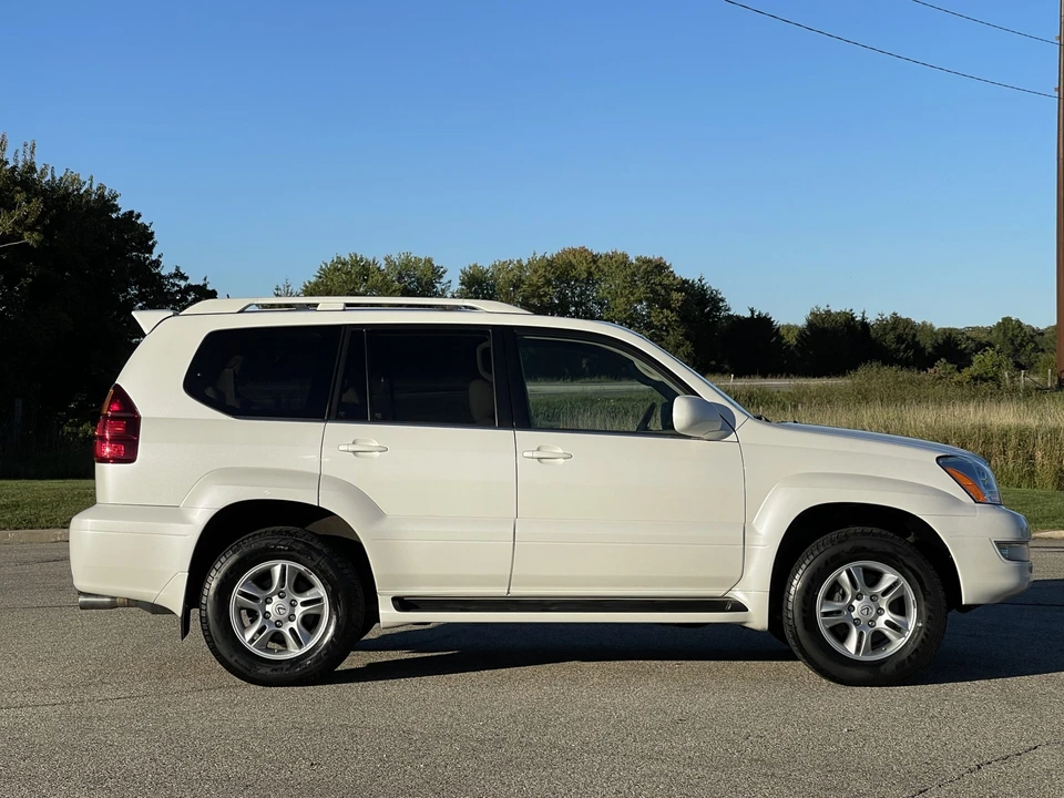 2007 Lexus GX 1st Gen - Image 13 of 31