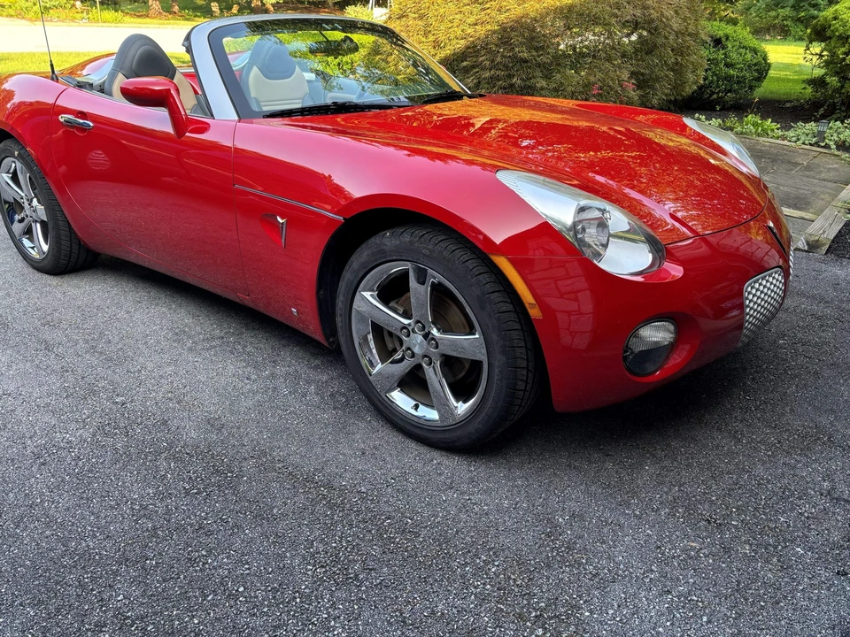 2007 Pontiac Solstice - Image 14 of 31