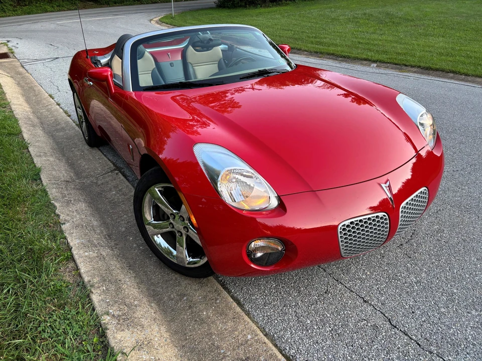 2007 Pontiac Solstice - Image 15 of 31
