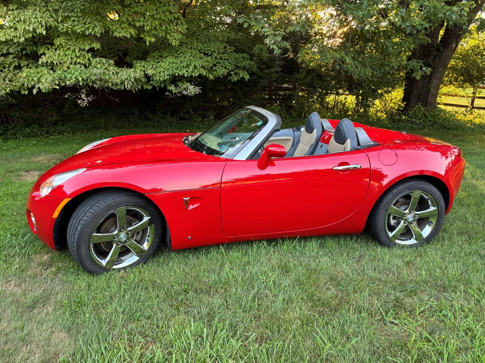 2007 Pontiac Solstice - Image 8 of 31