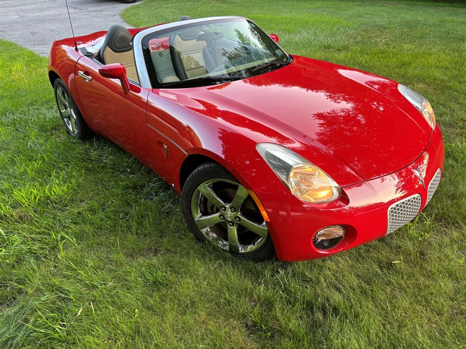 2007 Pontiac Solstice - Image 11 of 31