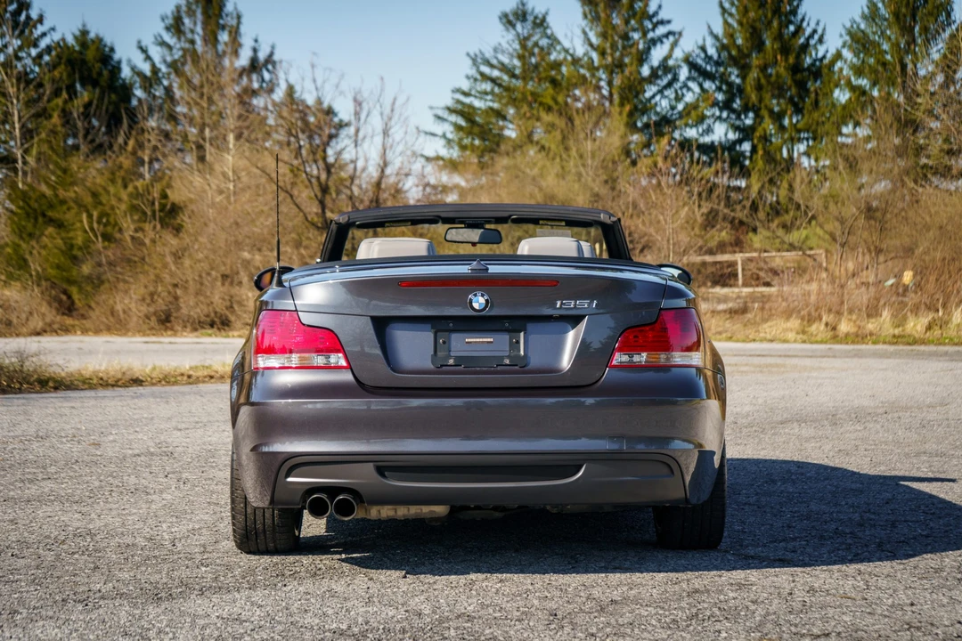 2008 BMW E82 135i & 135is - Image 28 of 31